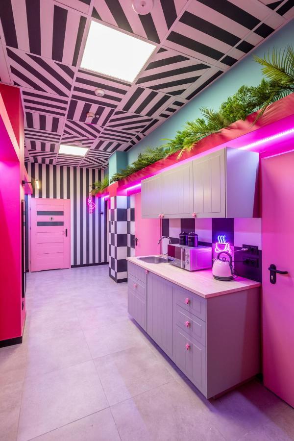 Vice City Hostel Wrocław Extérieur photo