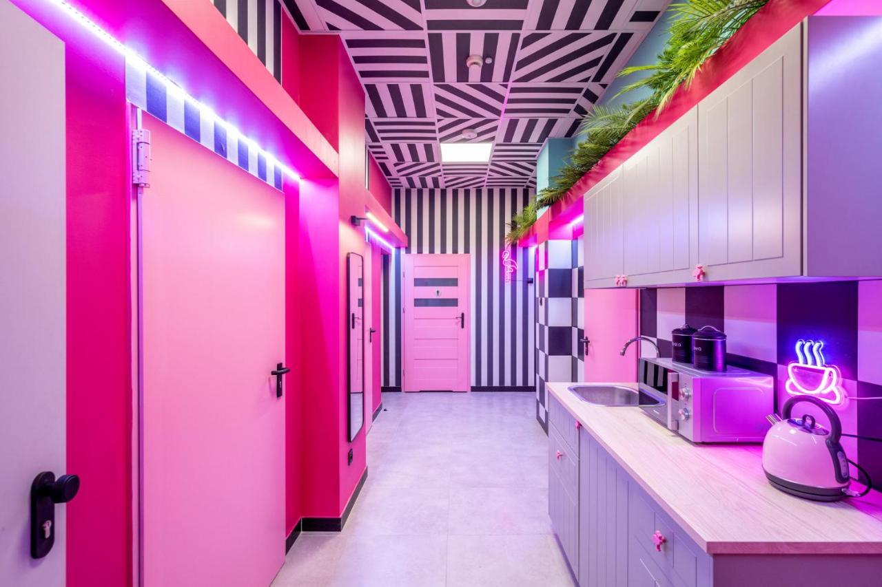 Vice City Hostel Wrocław Extérieur photo