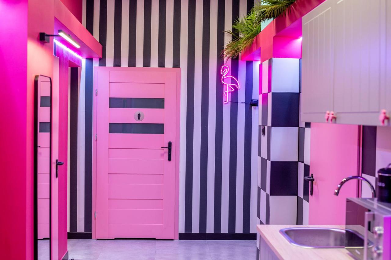 Vice City Hostel Wrocław Extérieur photo