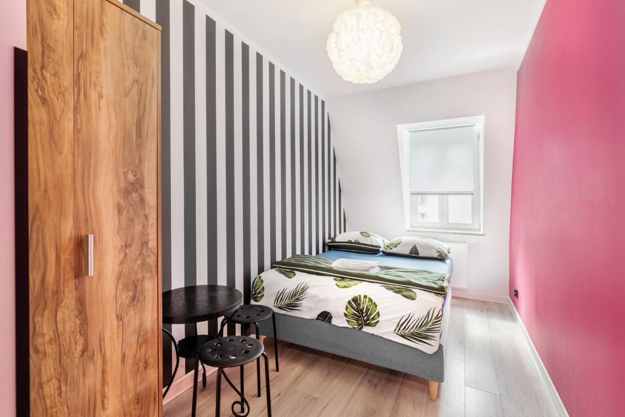Vice City Hostel Wrocław Extérieur photo