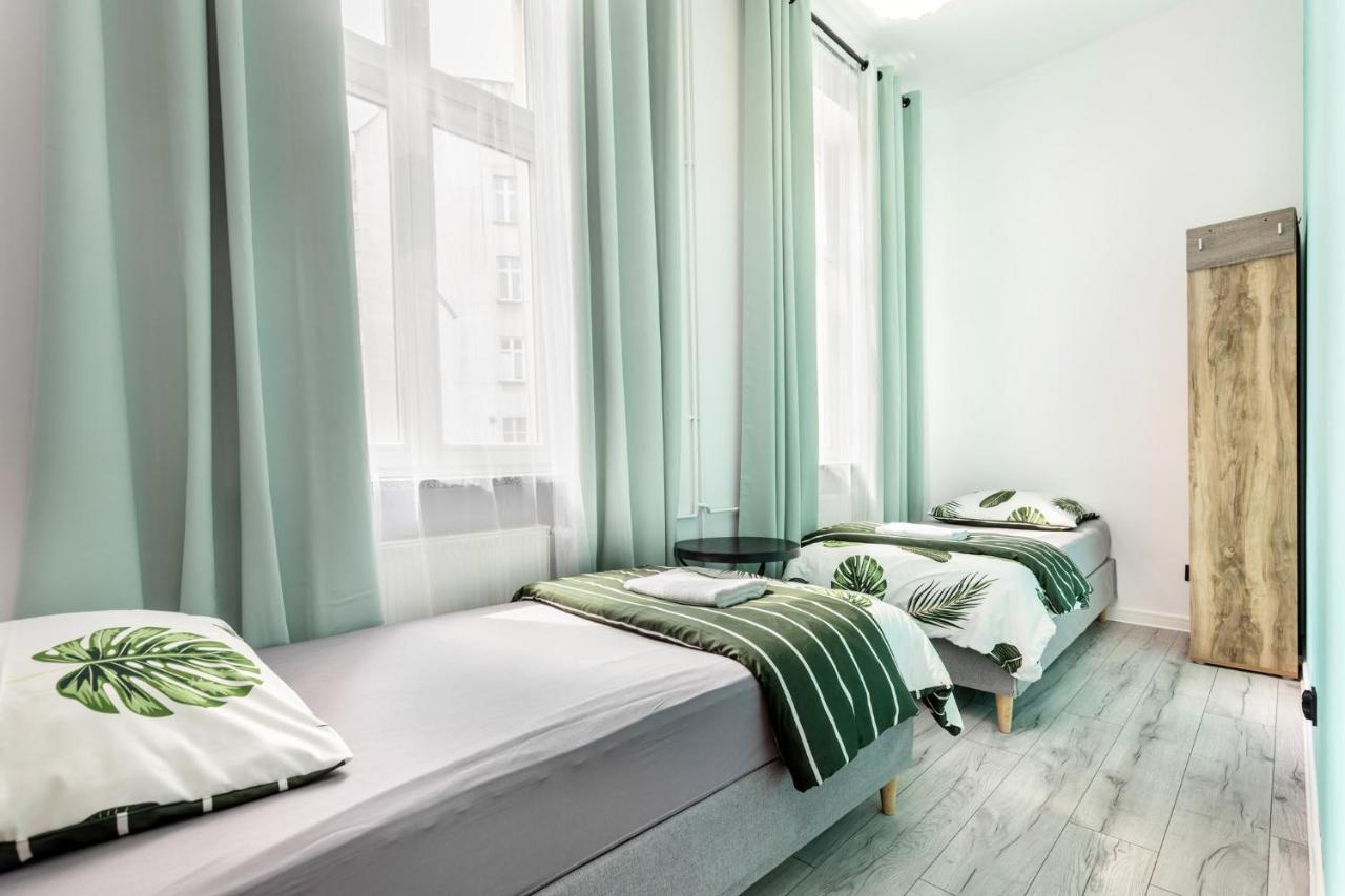 Vice City Hostel Wrocław Extérieur photo