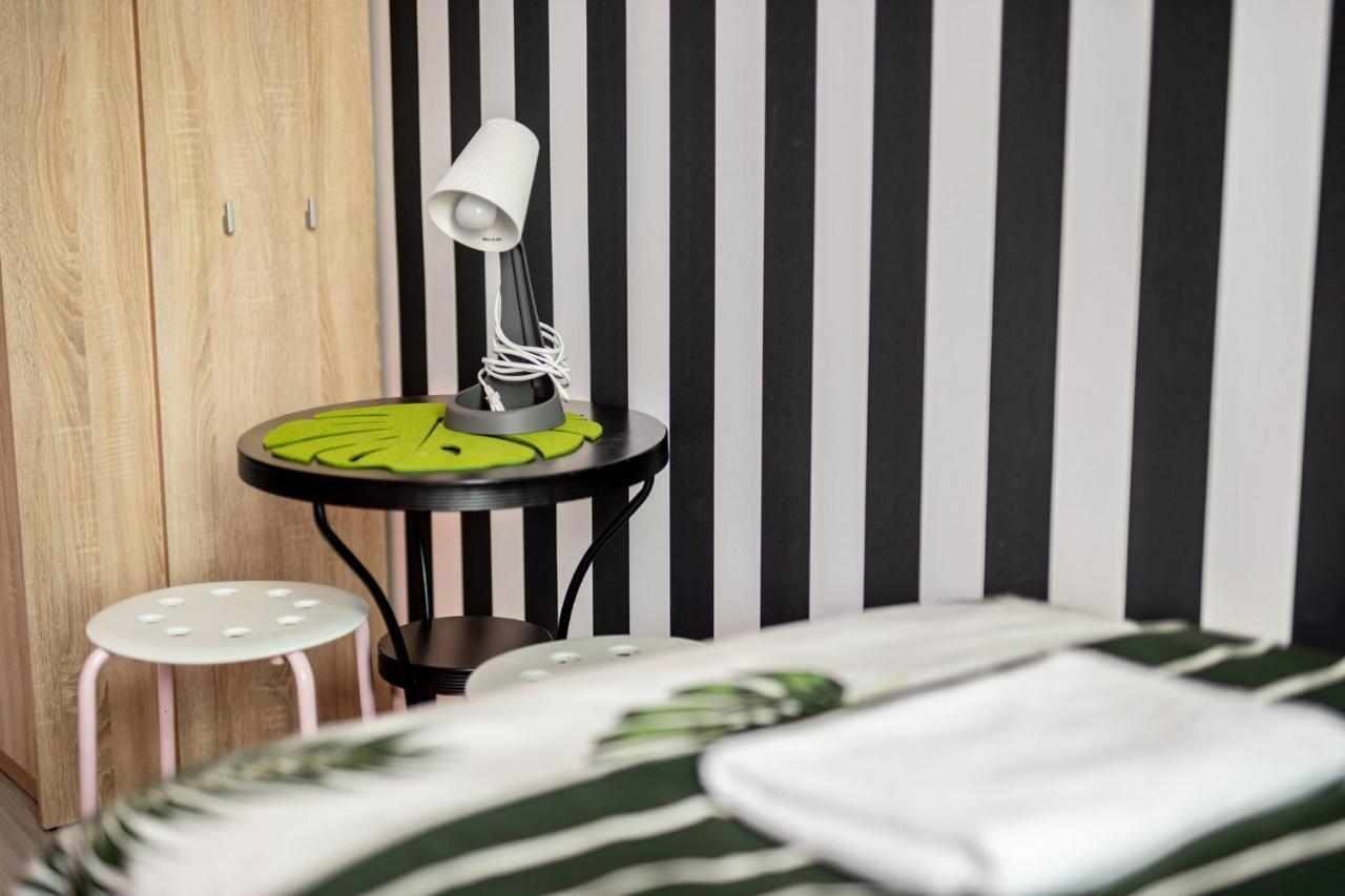 Vice City Hostel Wrocław Extérieur photo