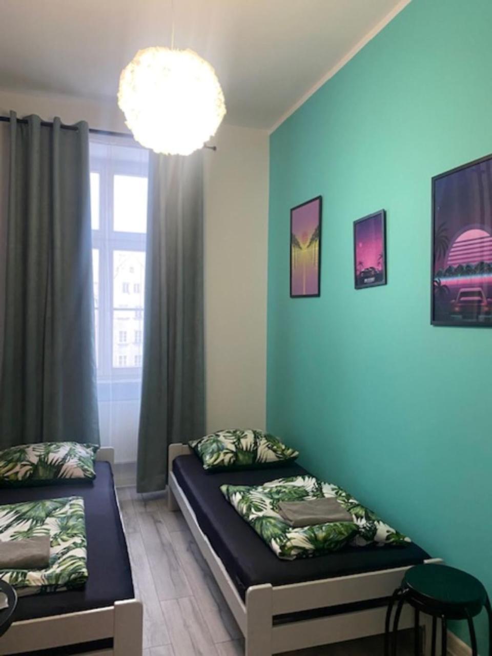 Vice City Hostel Wrocław Extérieur photo